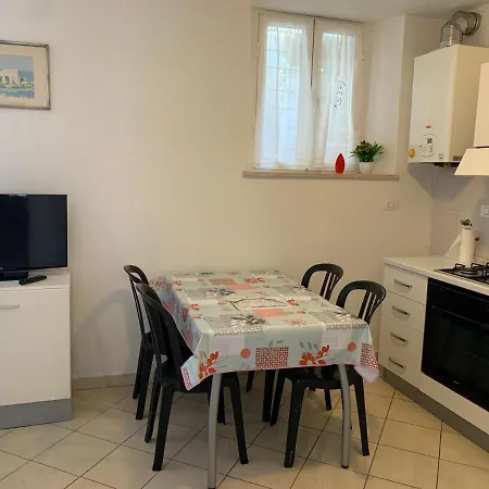 Twin'S Apartament Βεντιμίλια