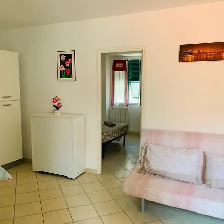 Twin'S Apartament Βεντιμίλια